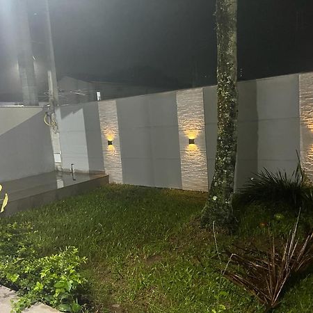 Casa Para Alugar Em Bertioga - Piscina, Wifi E Churrasqueira Luaran gambar
