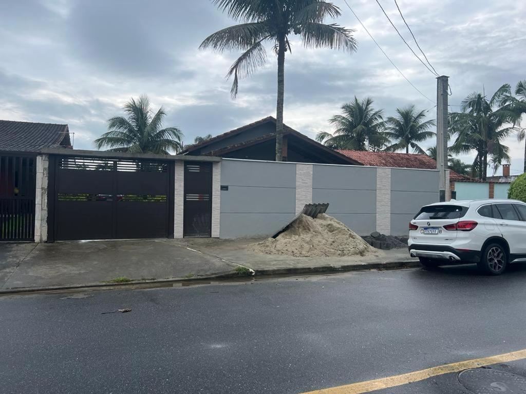 Casa Para Alugar Em Bertioga - Piscina, Wifi E Churrasqueira Villa Luaran gambar